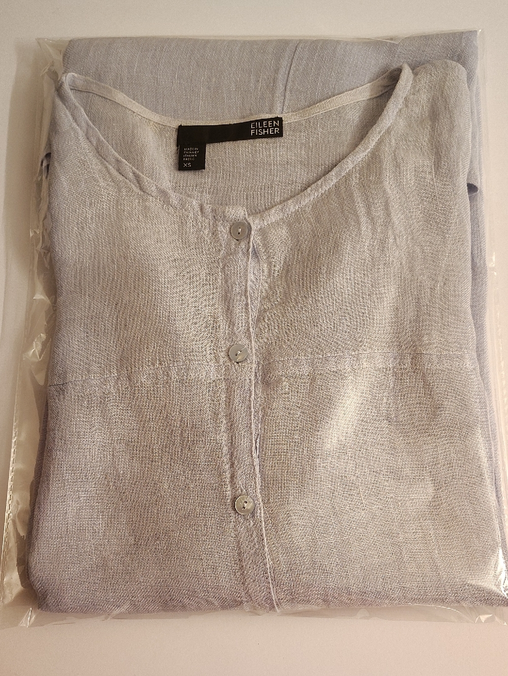 EILEEN FISHER Women's Sz XS Light Blue Round Neck 3/4 Sleeves Buttons B26 X P - Picture 11 of 11